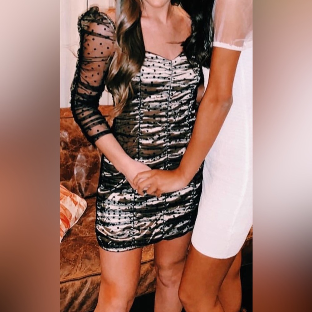 Local boutique dress size small! Worn ONCE great for any occasion! LIKE NEW
